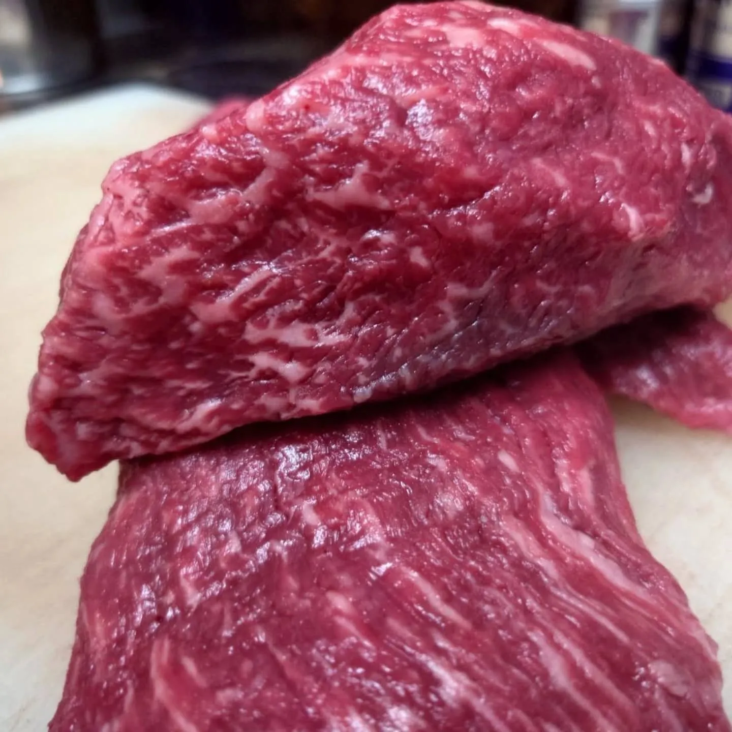 こんにちは！名護ステーキです！