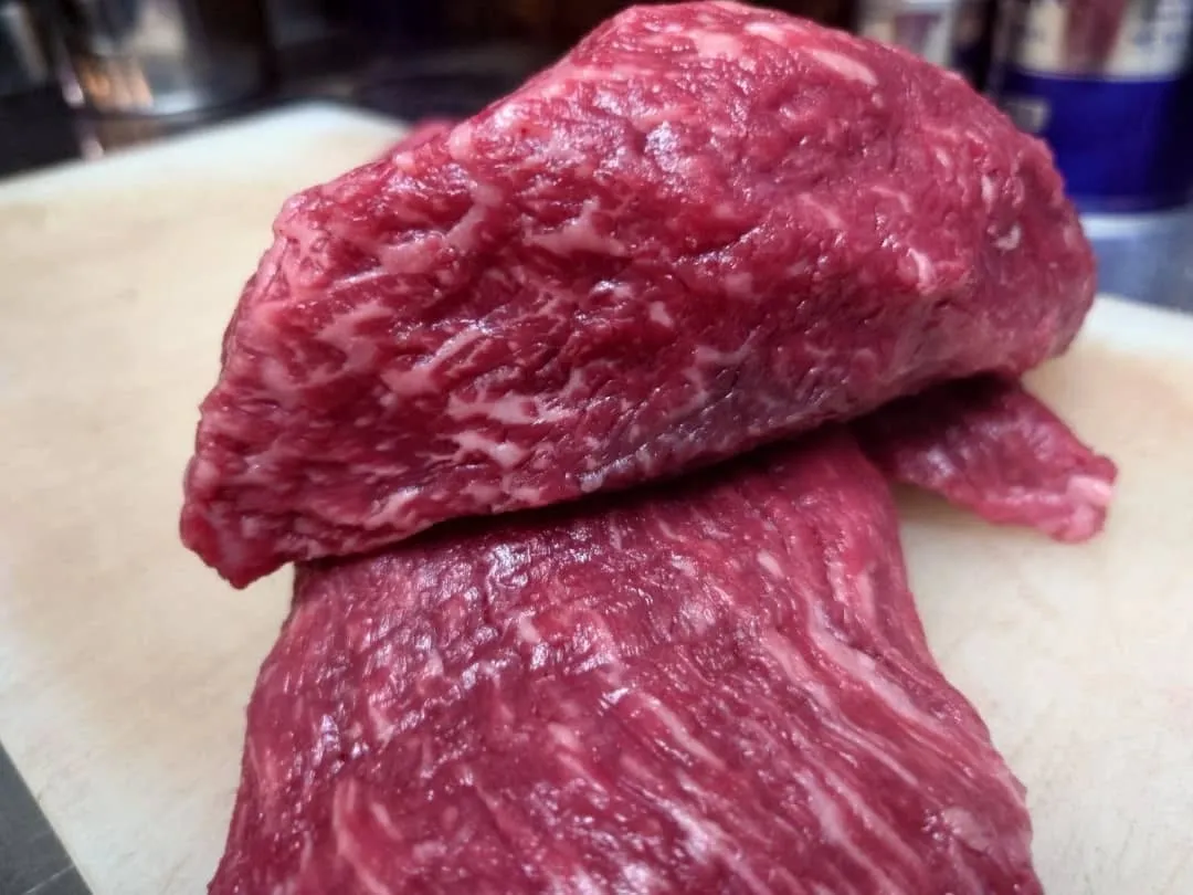 こんにちは！名護ステーキです！