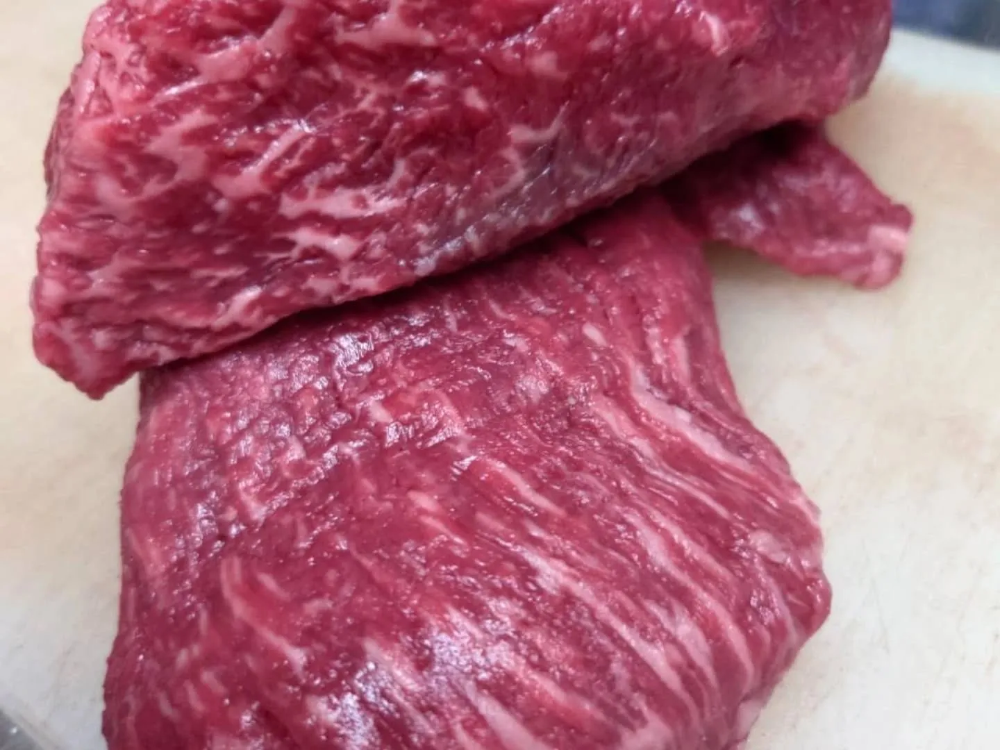 こんにちは！名護ステーキです！