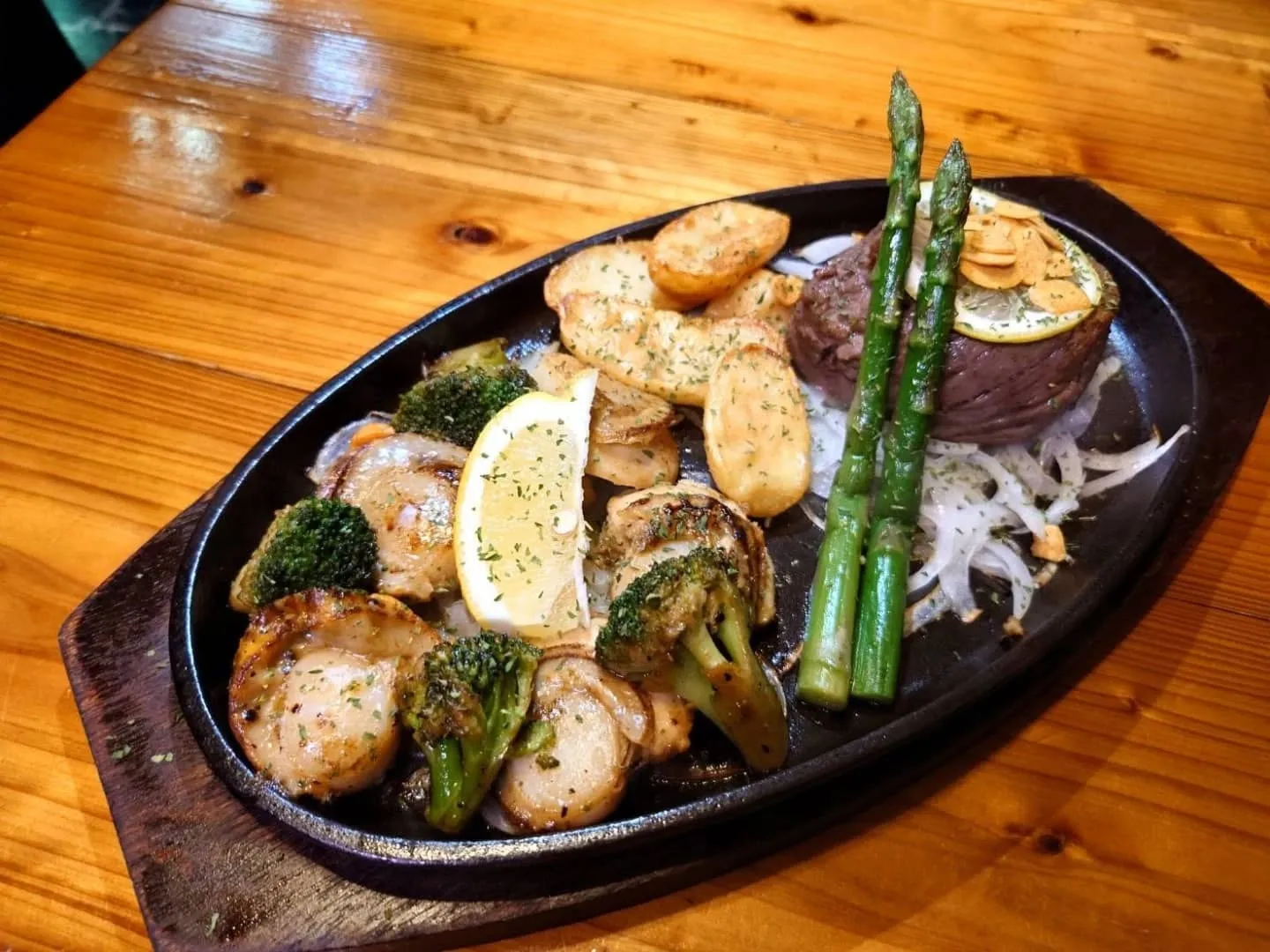 こんにちは!名護ステーキです!