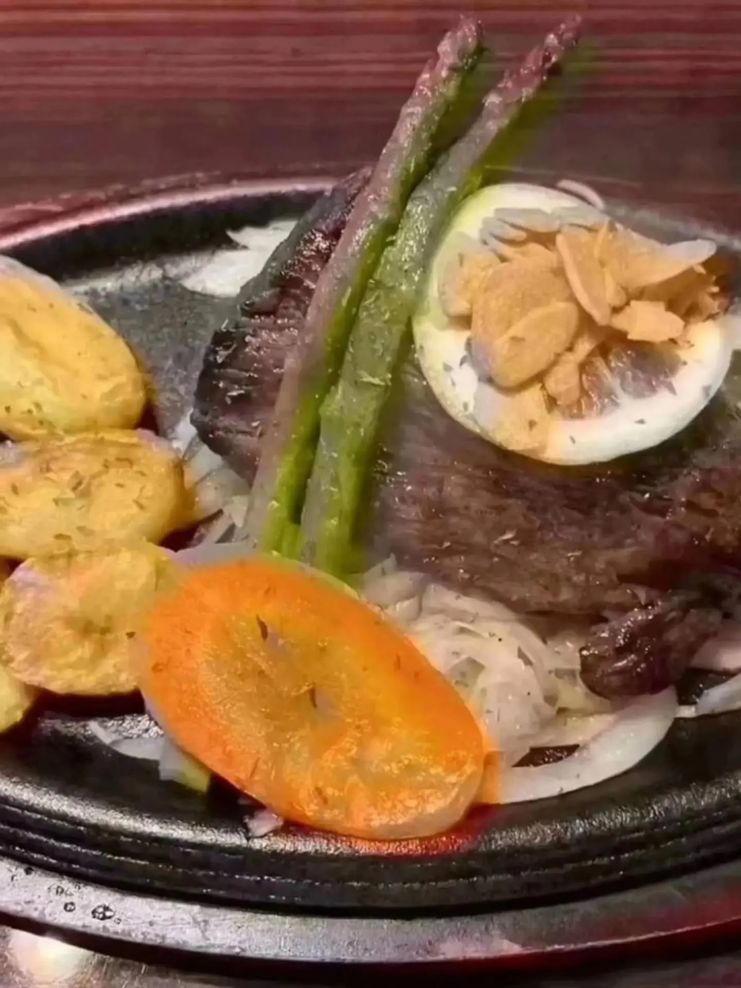 こんにちは！名護ステーキです🥩✨