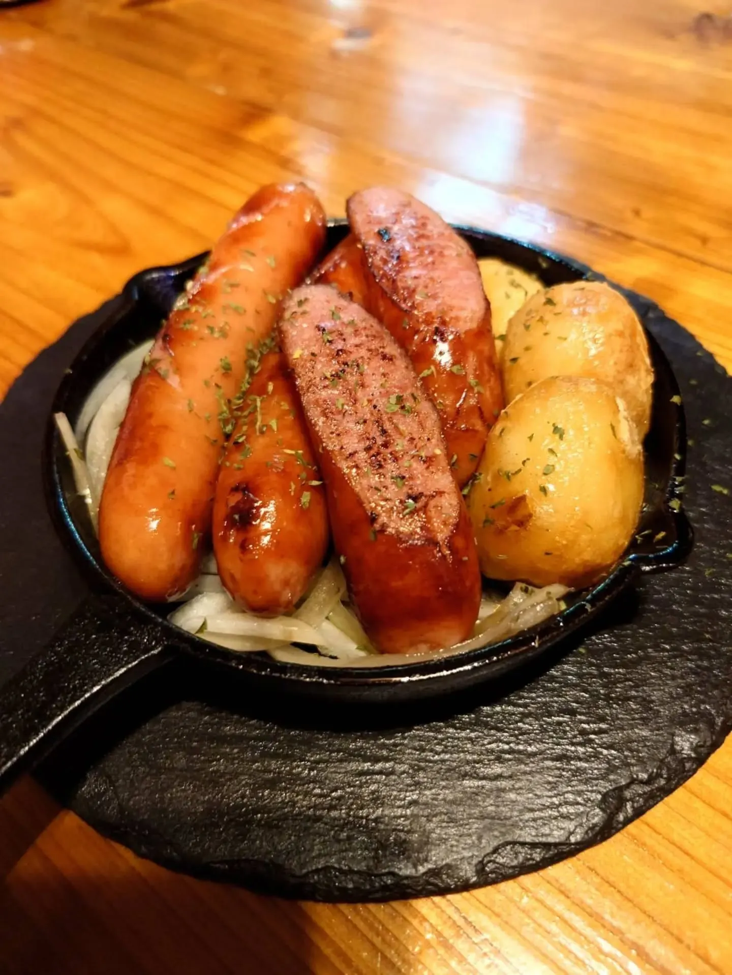 こんにちは!名護ステーキです!