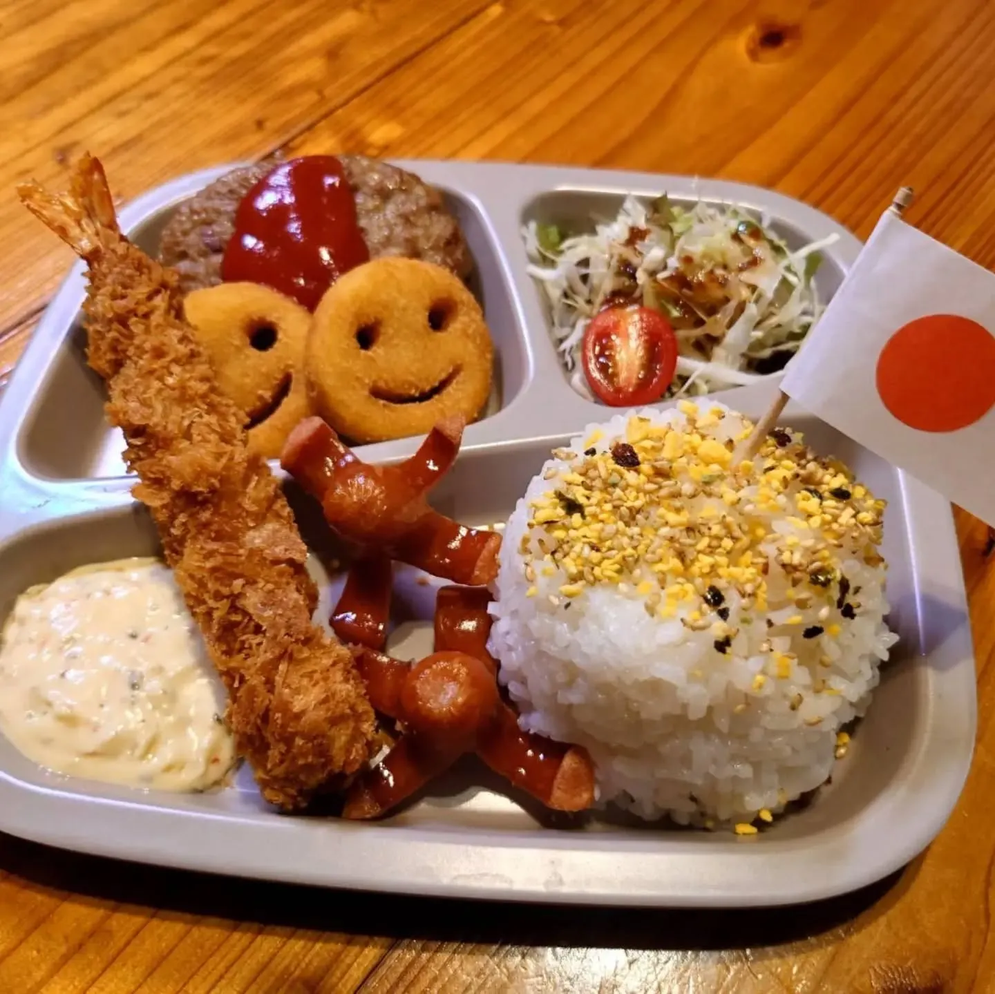 こんにちは!名護ステーキです!